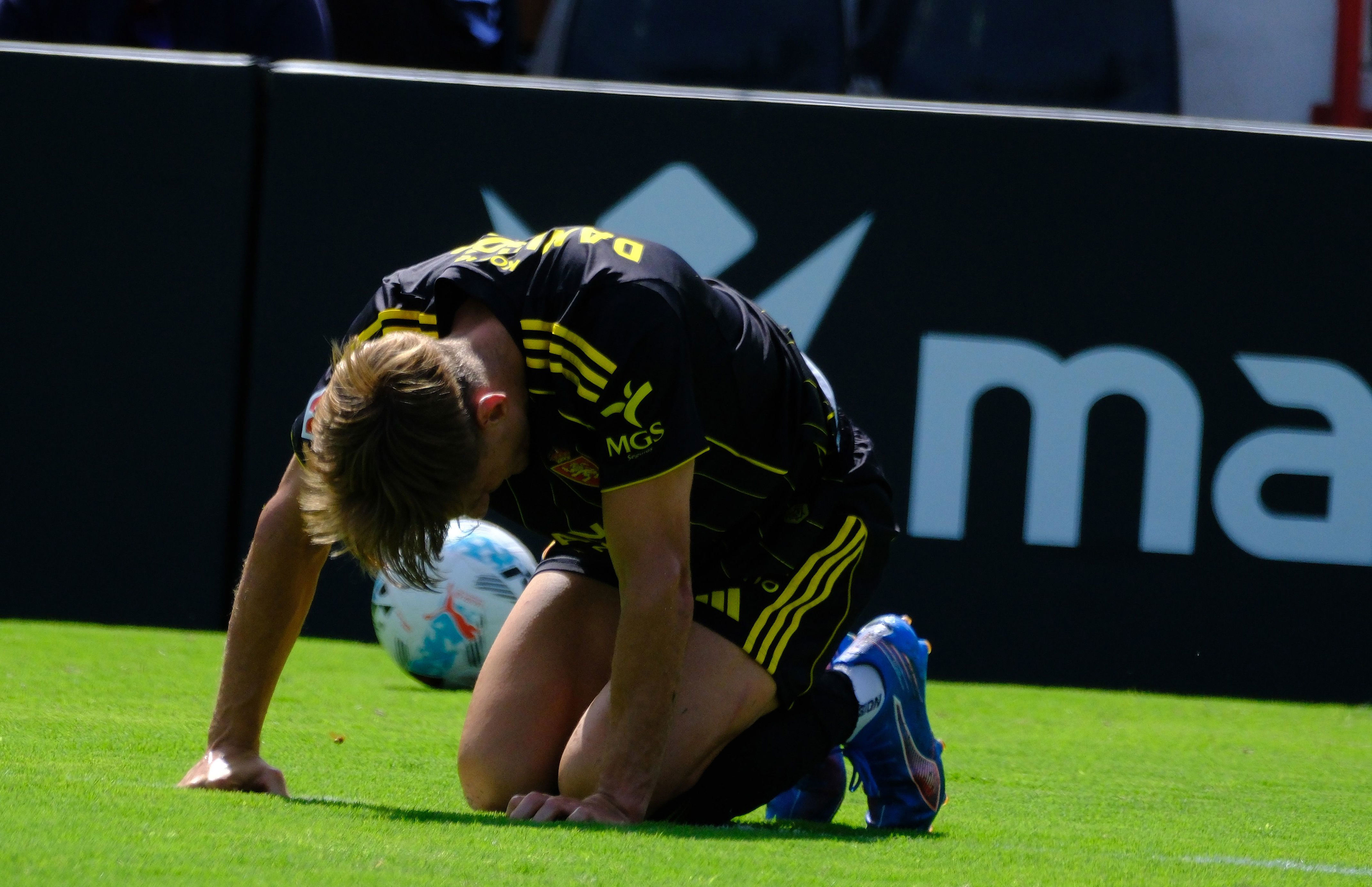 li, 年才首次进 li, 年才首次进