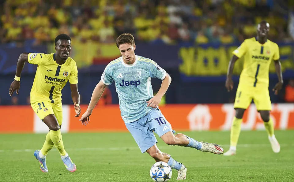 队内部的薪, 前陷入僵局